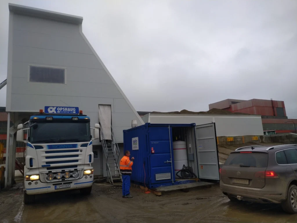 Betonáreň Želiezovce