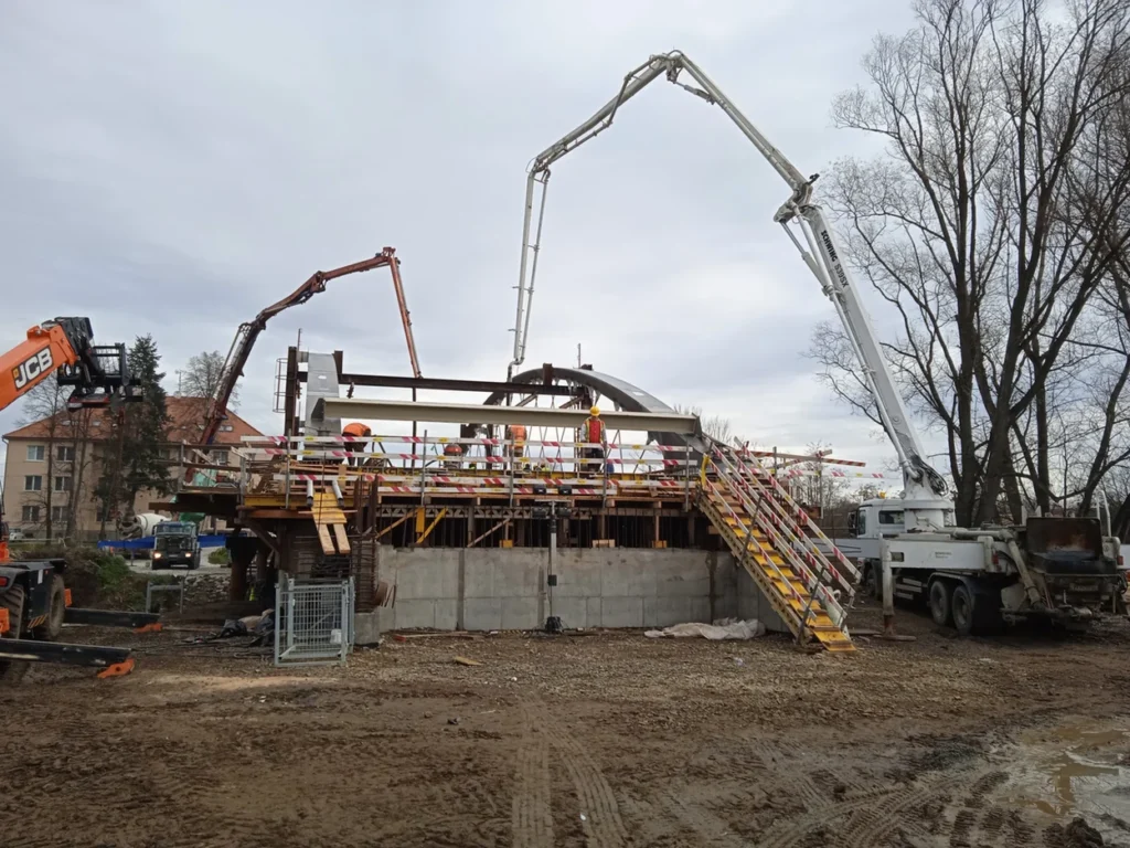 Most Ipelské podmostie