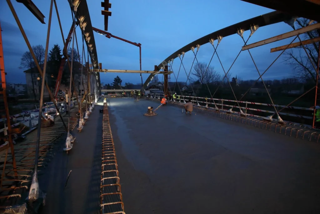 Most Ipelské podmostie